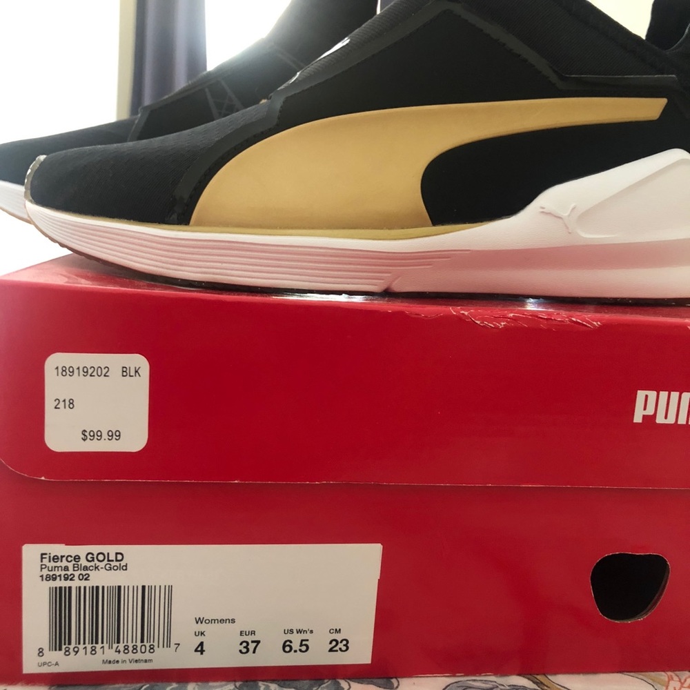 Women puma shoes